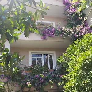 Flowers Apartment